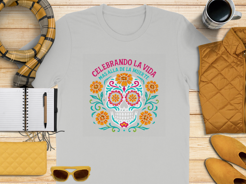 Celebrando La Vida Mas Alla De La Muerte T-shirt